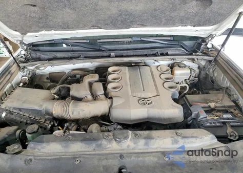 2019 Toyota 4Runner Sr5/Sr5 Premium z USA, uszkodzony, nr VIN JTEBU5JR2K5728122